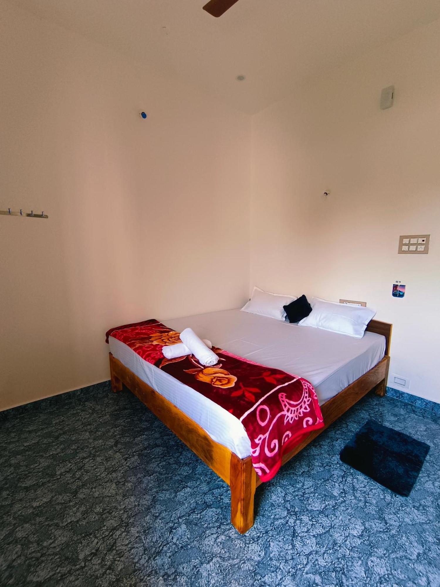 Hampi Anjana Home Stay Buitenkant foto