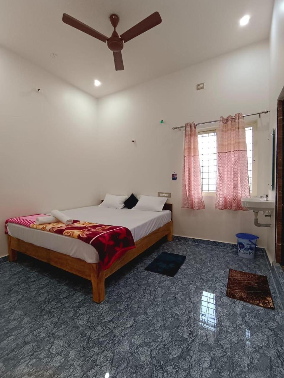 Hampi Anjana Home Stay Buitenkant foto